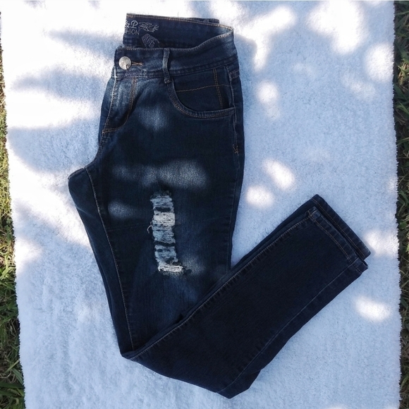 2 Jeans Size 9 Juniors - CesTToi & I&P Brands - Picture 11 of 16